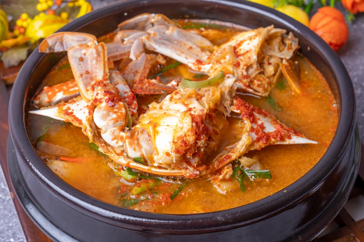 Korean Flower Crab Soup (Blue Crab Stew)