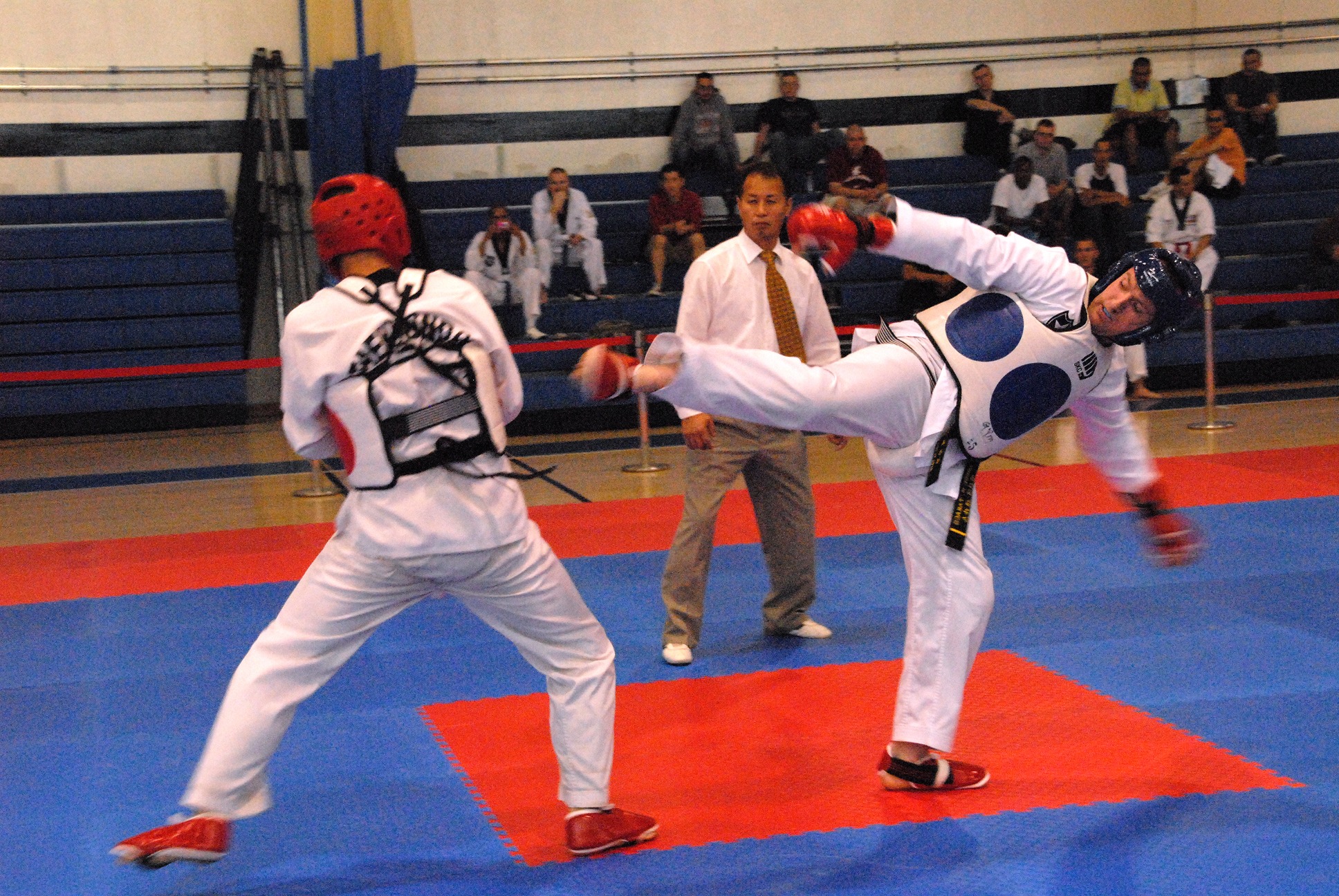 men competing in Tae Kwon Do