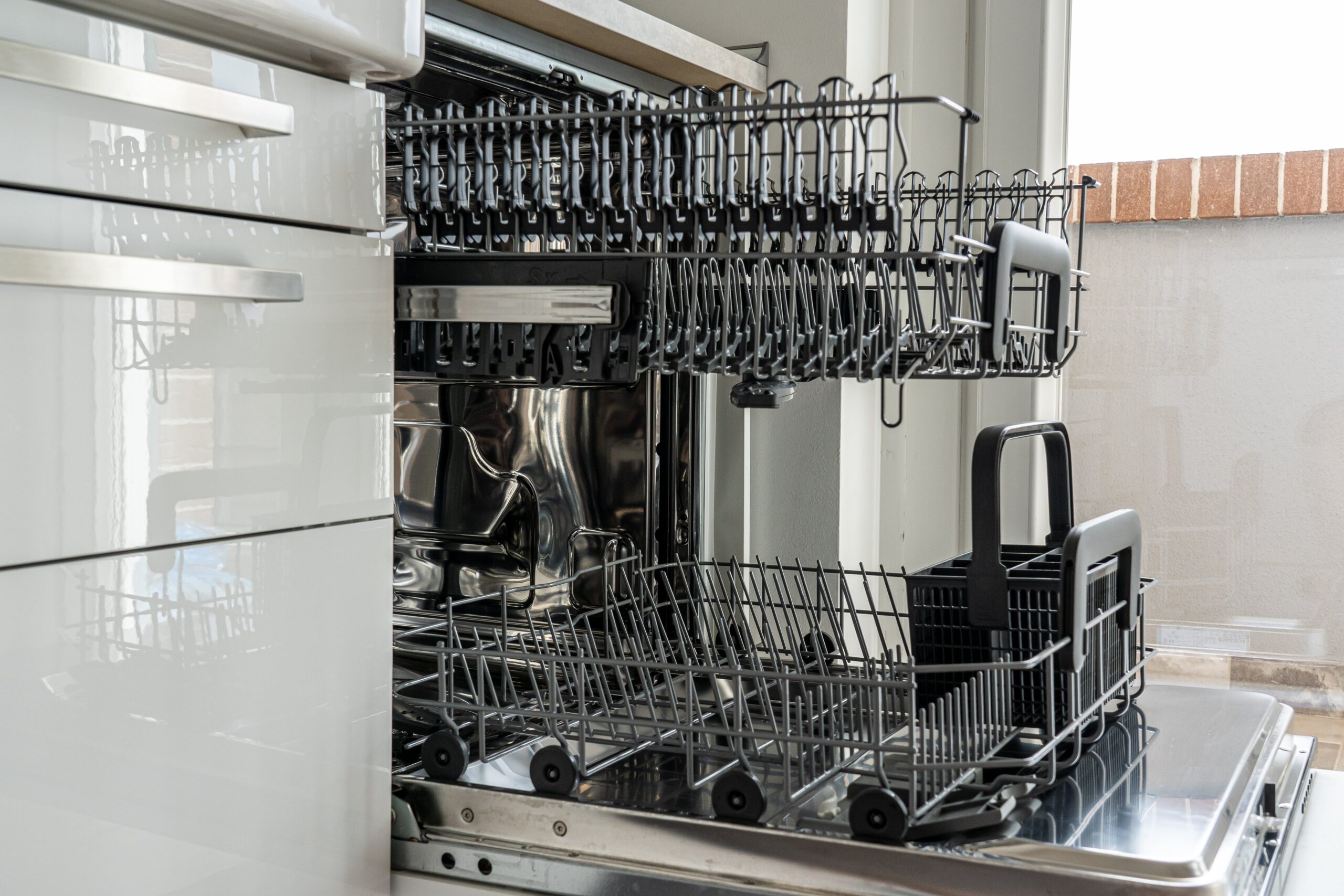 1b How to Make Your Dishwasher Last Longer