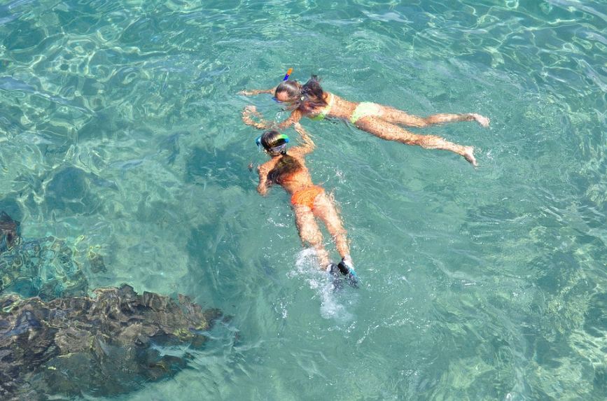 sea, woman snorkeling
