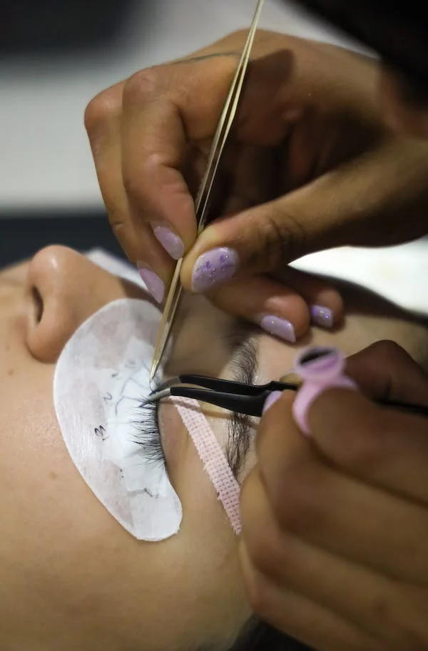Everything You Need To Know About Eyelash Extensions