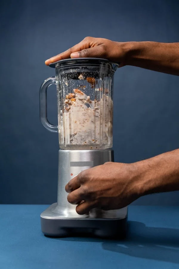 What’s the Difference Between a Food Processor and a Blender