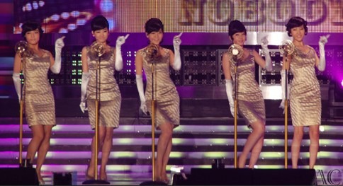 A retro performance from the Wonder Girls’ Nobody captivated amass of audiences