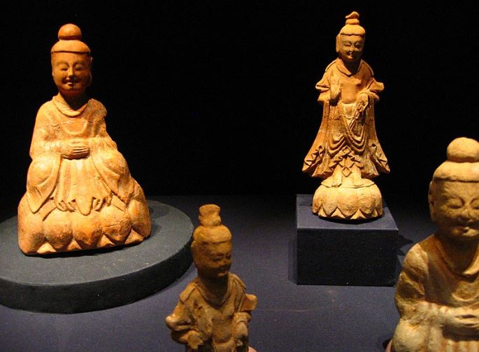 Seated buddhas and bodhisattvas from Wono-ri, Goguryeo