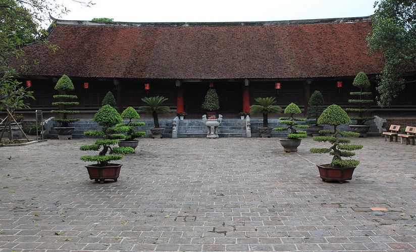 An image of a temple inside Cổ Loa Citadel built in the 16th century