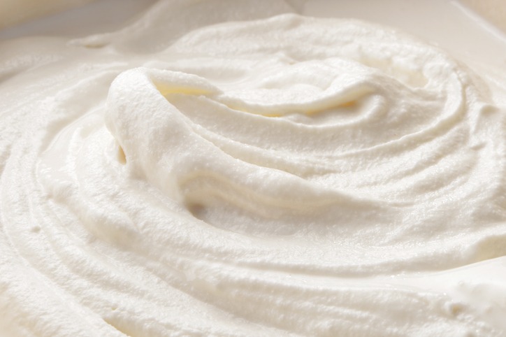 How to Make the Perfect Whipped Cream at Home Using Cream Chargers