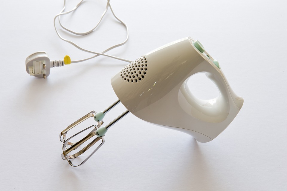Electric-hand-mixer