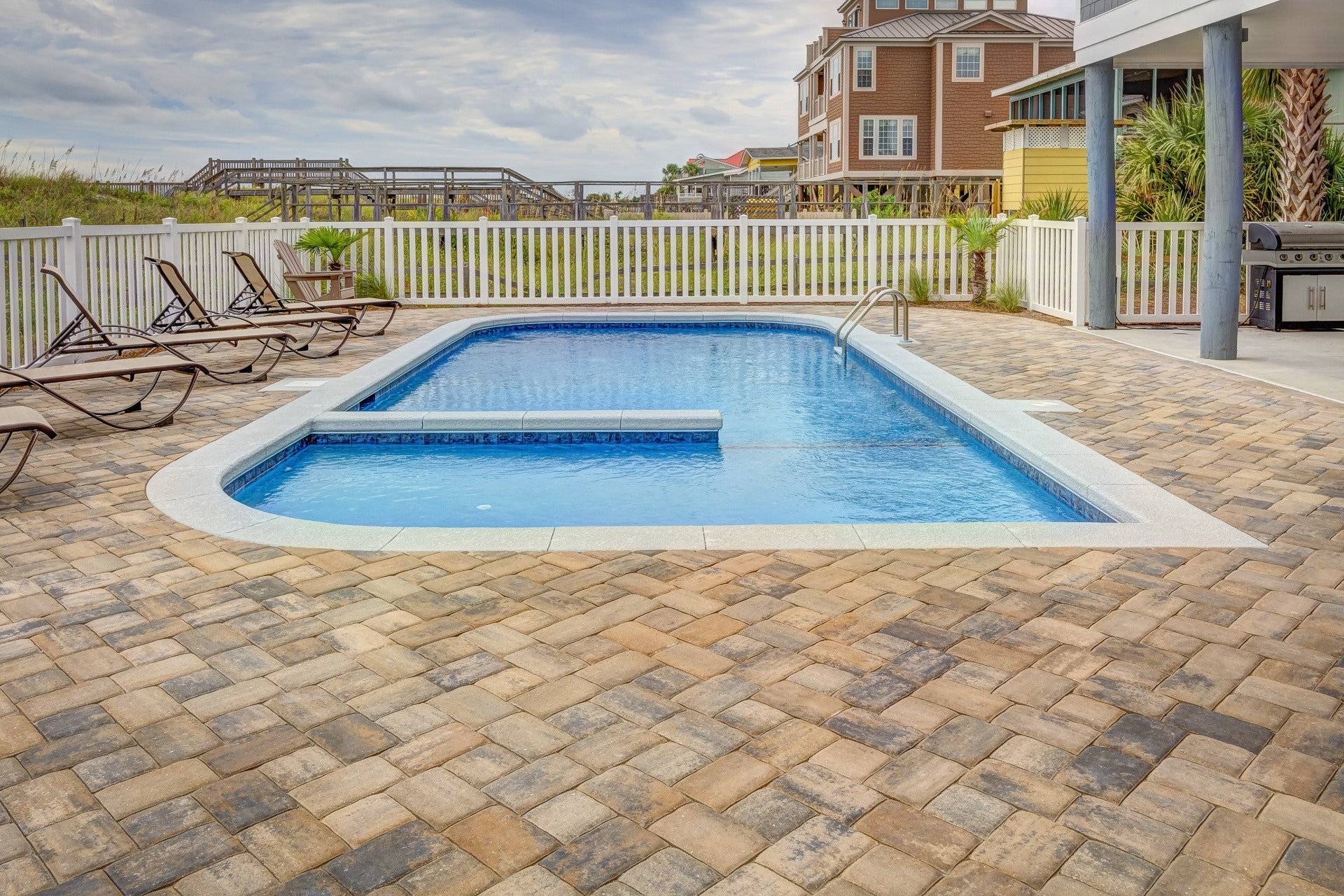 What Benefits Do 3D Pool Designs Offer Homeowners